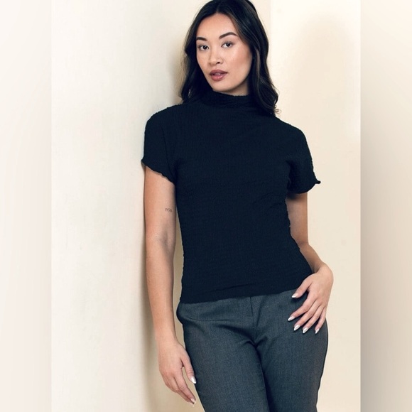 Suzy Shier Tops - Suzy Shier Textured Black Mock Neck NWOT